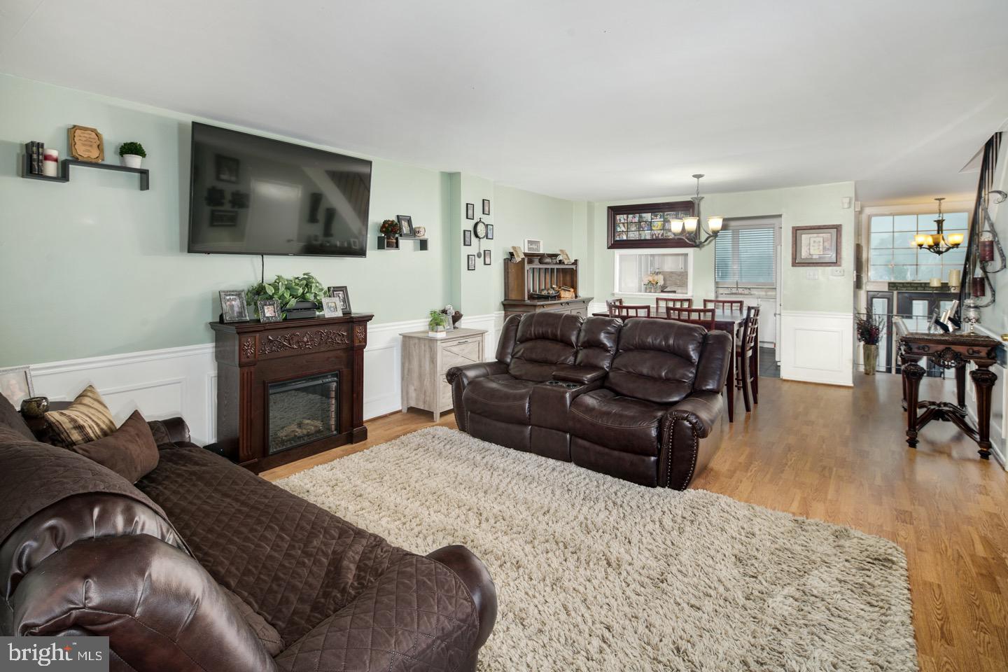 4219 Fairdale Road Philadelphia, PA 19154 - Photo 19 of 33 Gallery Image 19