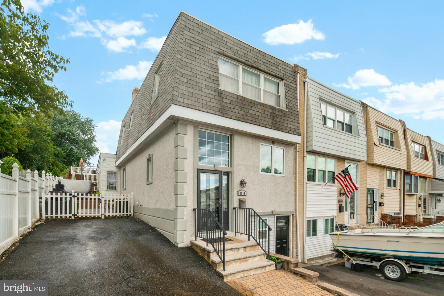 4219 Fairdale Road Philadelphia, PA 19154 - Photo 3 of 33 Gallery Image 3