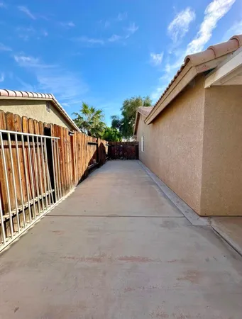 $299,999 | 161 Eunice Circle, Blythe, CA 92225