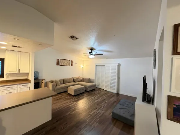 $299,999 | 161 Eunice Circle, Blythe, CA 92225