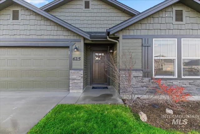 $429,900 | 625 Southwest Inby St Mountain, Mountain Home, ID 83647