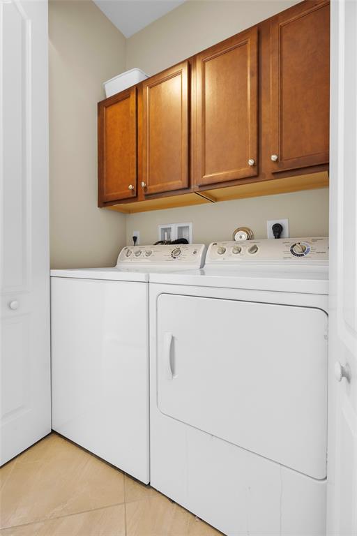 5224 Southwest 77th Way Davie, FL 33328 - Photo 26 of 43 a utility room with dryer and washer