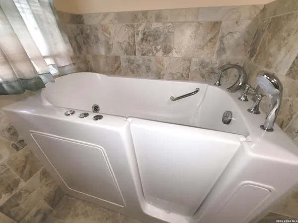 $580,000 | 11-acres Dowdy, Seguin, TX 78155