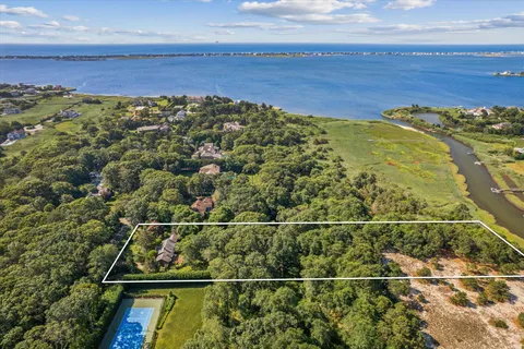 $2,400,000 | 27 Jagger Lane, Westhampton, NY 11977