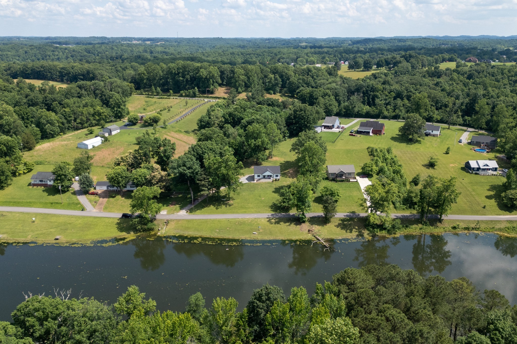 926 Lake Road Westmoreland, TN 37186 - Photo 11 of 63 Gallery Image 11