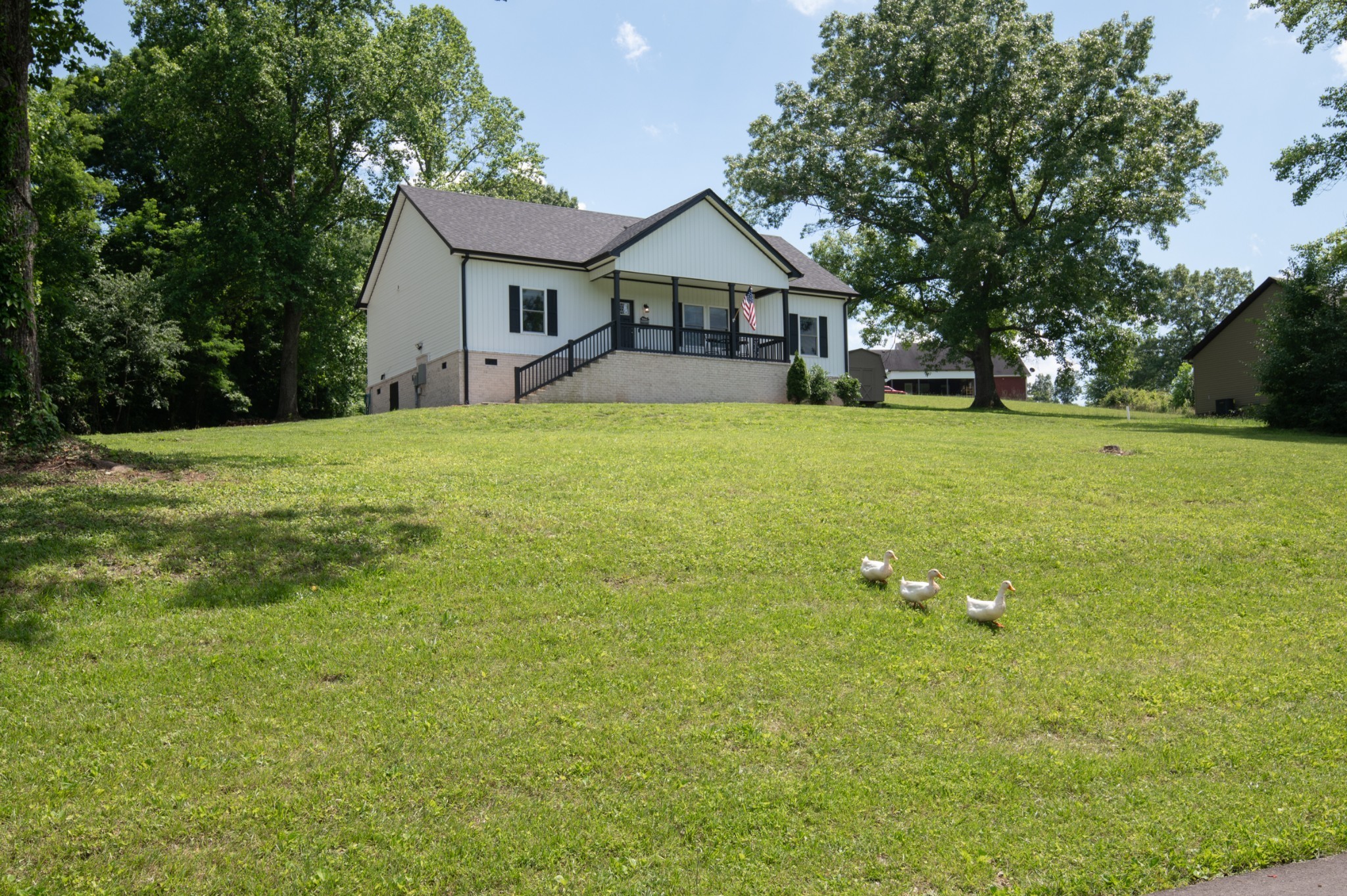 926 Lake Road Westmoreland, TN 37186 - Photo 4 of 63 Gallery Image 4