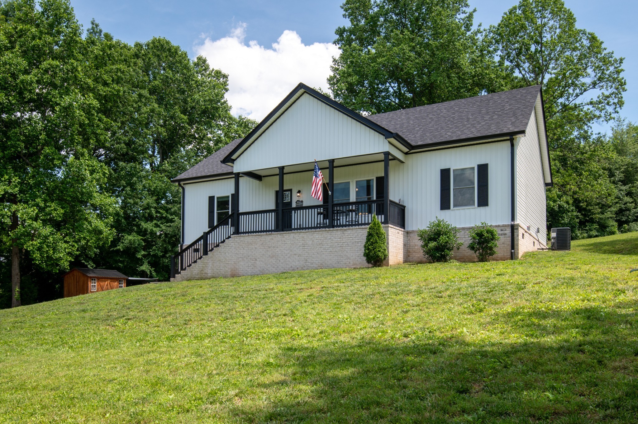 926 Lake Road Westmoreland, TN 37186 - Photo 6 of 63 Gallery Image 6