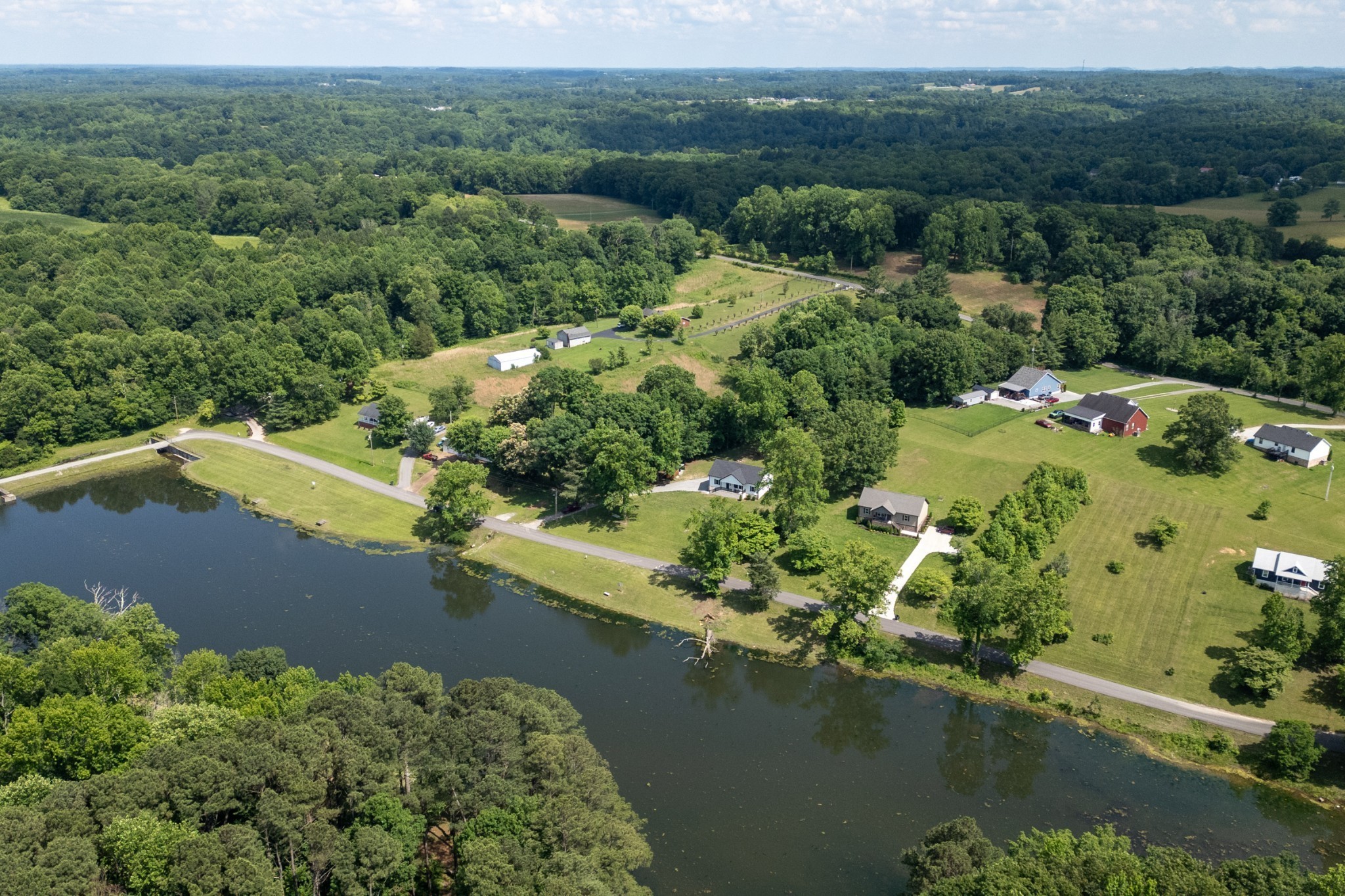 926 Lake Road Westmoreland, TN 37186 - Photo 8 of 63 Gallery Image 8
