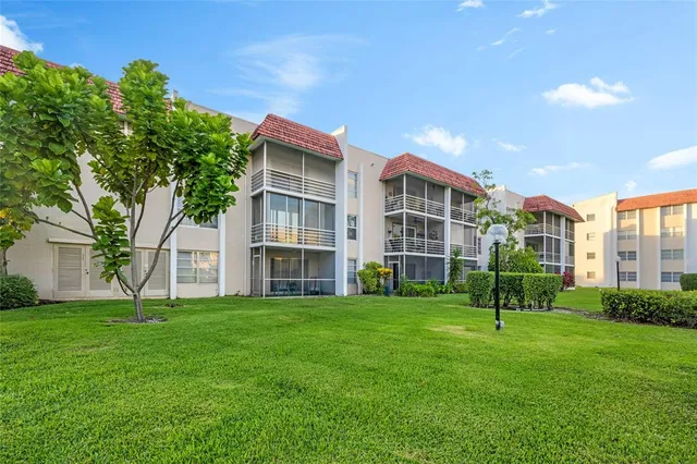 $90,000 | 3774 Inverrary Boulevard, Unit 104P, Fort Lauderdale, FL 33319