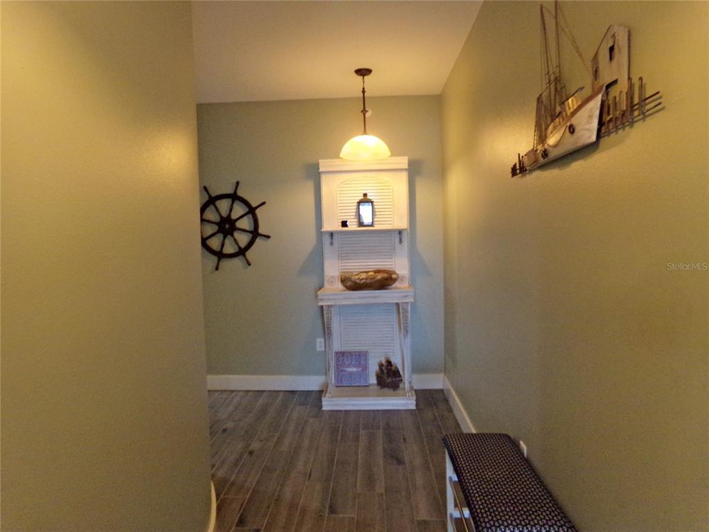 9203 Griggs Road, Unit D302 Englewood, FL 34224 - Photo 4 of 73