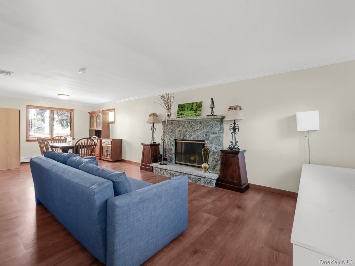 4 23rd Street Jericho, NY 11753 - Photo 33 of 42
