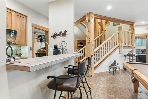 a view of entryway and hall