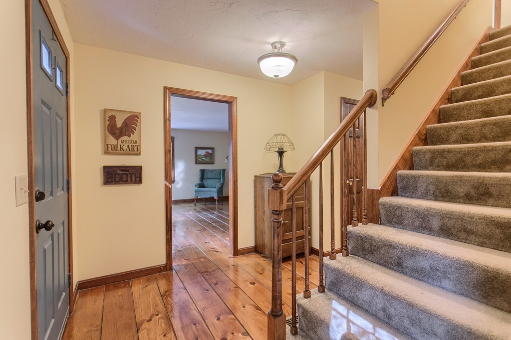 137 North Common Road Westminster, MA 01473 - Photo 8 of 30 Gallery Image 8