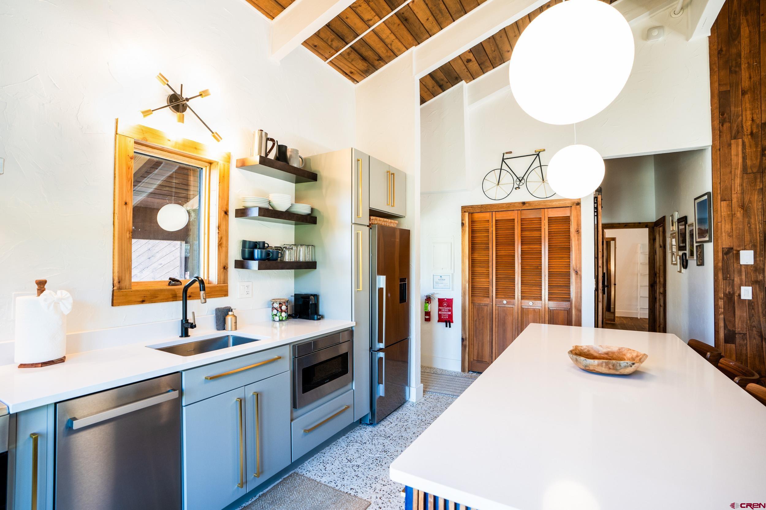 32 Hunter Hill Road, Unit B305 Crested Butte, CO 81225 - Photo 15 of 33 Gallery Image 15