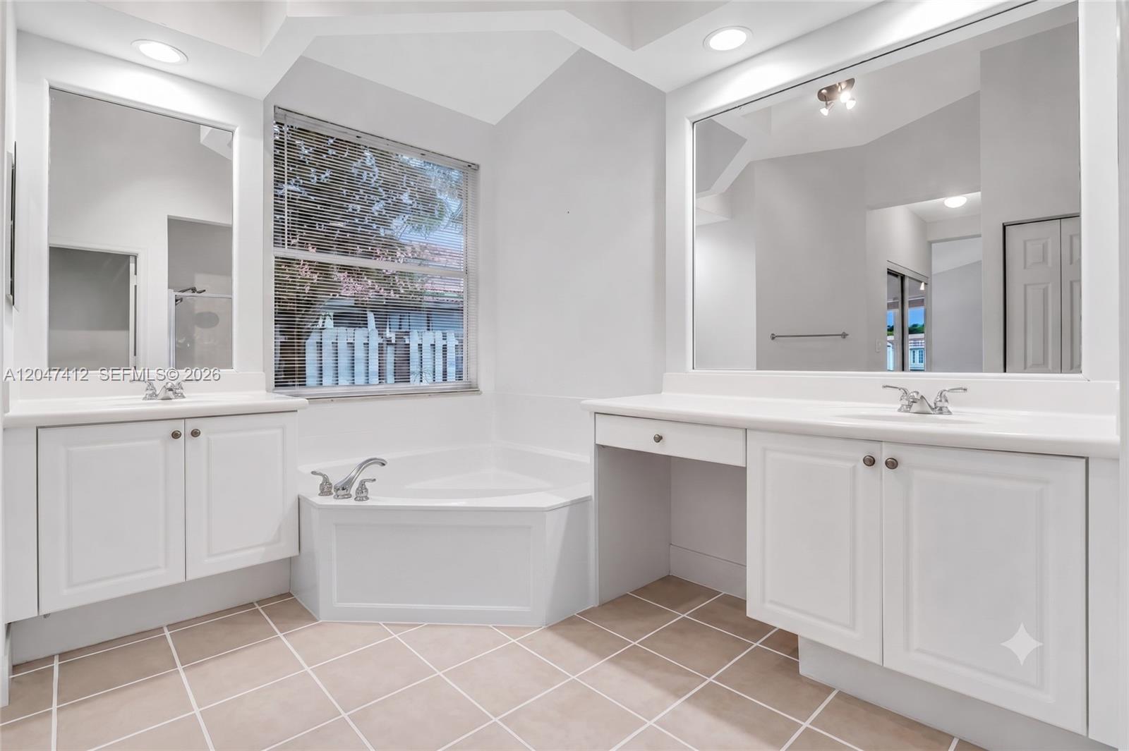18785 Southwest 29th Street Miramar, FL 33029 - Photo 12 of 36