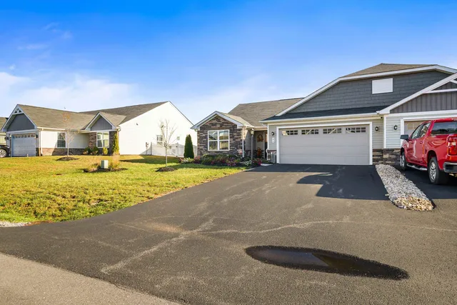 $365,000 | 46 South Peak Drive, McGaheysville, VA 22840