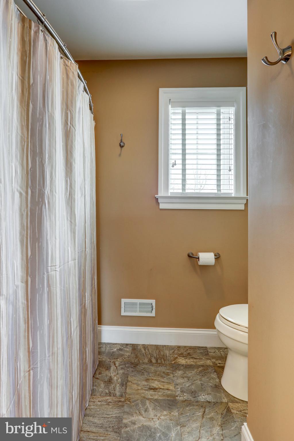 345 Harvest Drive Lititz, PA 17543 - Photo 53 of 112 Full Bathroom