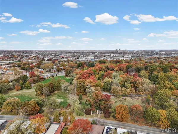 $292,500 | 4418 Connecticut Street, St. Louis, MO 63116