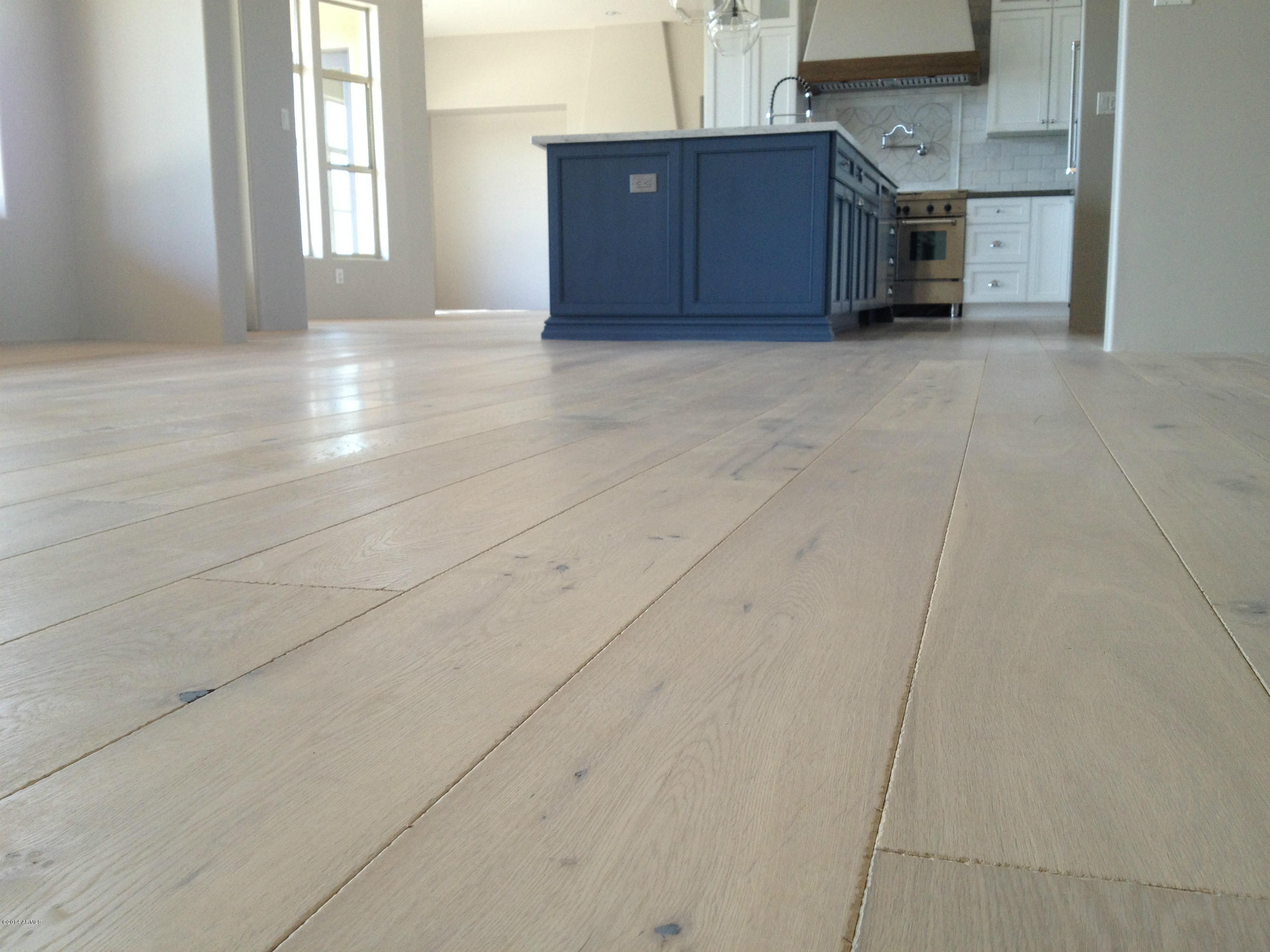 7929 East Chama Road Scottsdale, AZ 85255 - Photo 10 of 30 Wood Floors