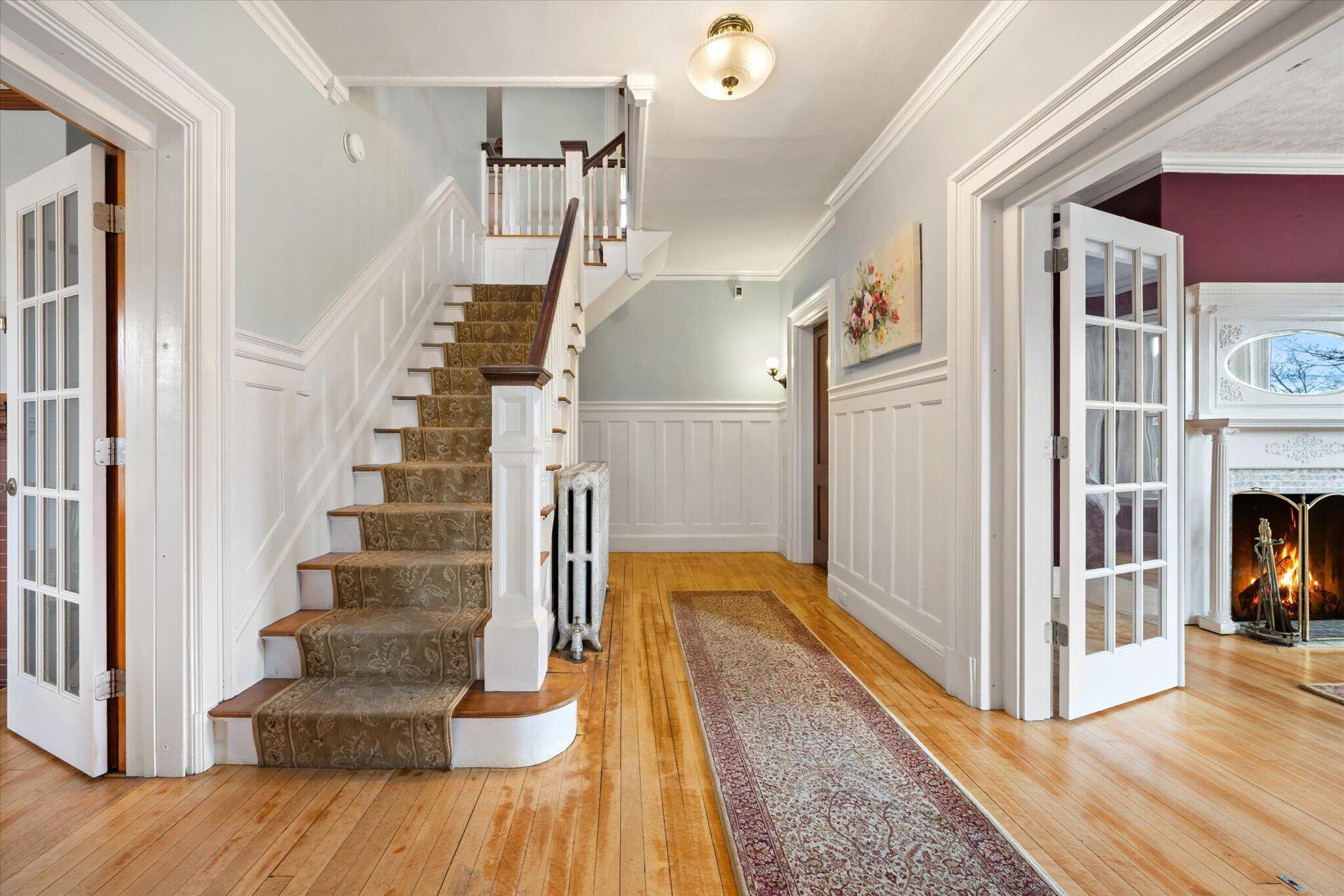 340 State Street Bangor, ME 04401 - Photo 5 of 71 09-Foyer