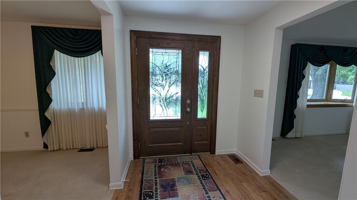 5686 Oak Valley Road Kettering, OH 45440 - Photo 13 of 41 Gallery Image 13