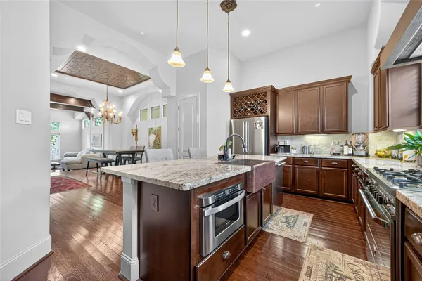 $585,000 | 1821 West 24th Street, Houston, TX 77008