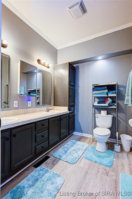 7227 Tunnel Mill Road Marysville, IN 47141 - Photo 32 of 43 Full bath w/ double sinks