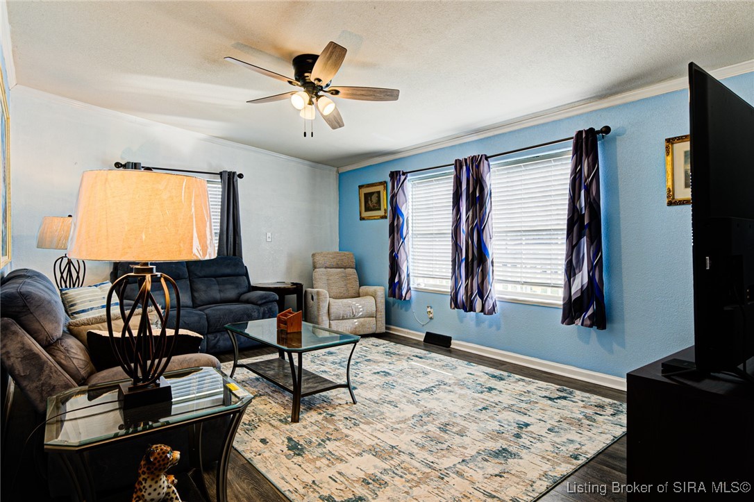 7227 Tunnel Mill Road Marysville, IN 47141 - Photo 5 of 43 Living room