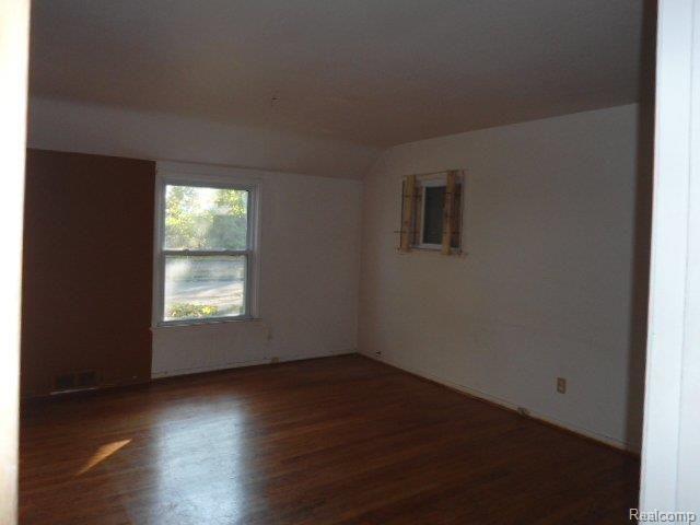 15095 Ashton Road Detroit, MI 48223 - Photo 10 of 19 DSC09007.JPG