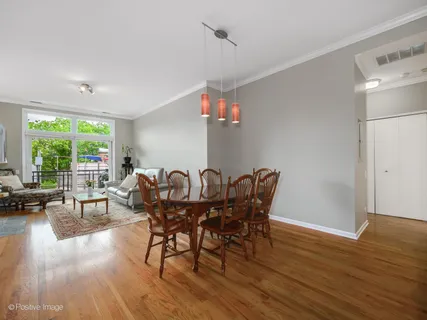 $395,000 | 2089 West Wabansia Avenue, Unit 202, Chicago, IL 60647