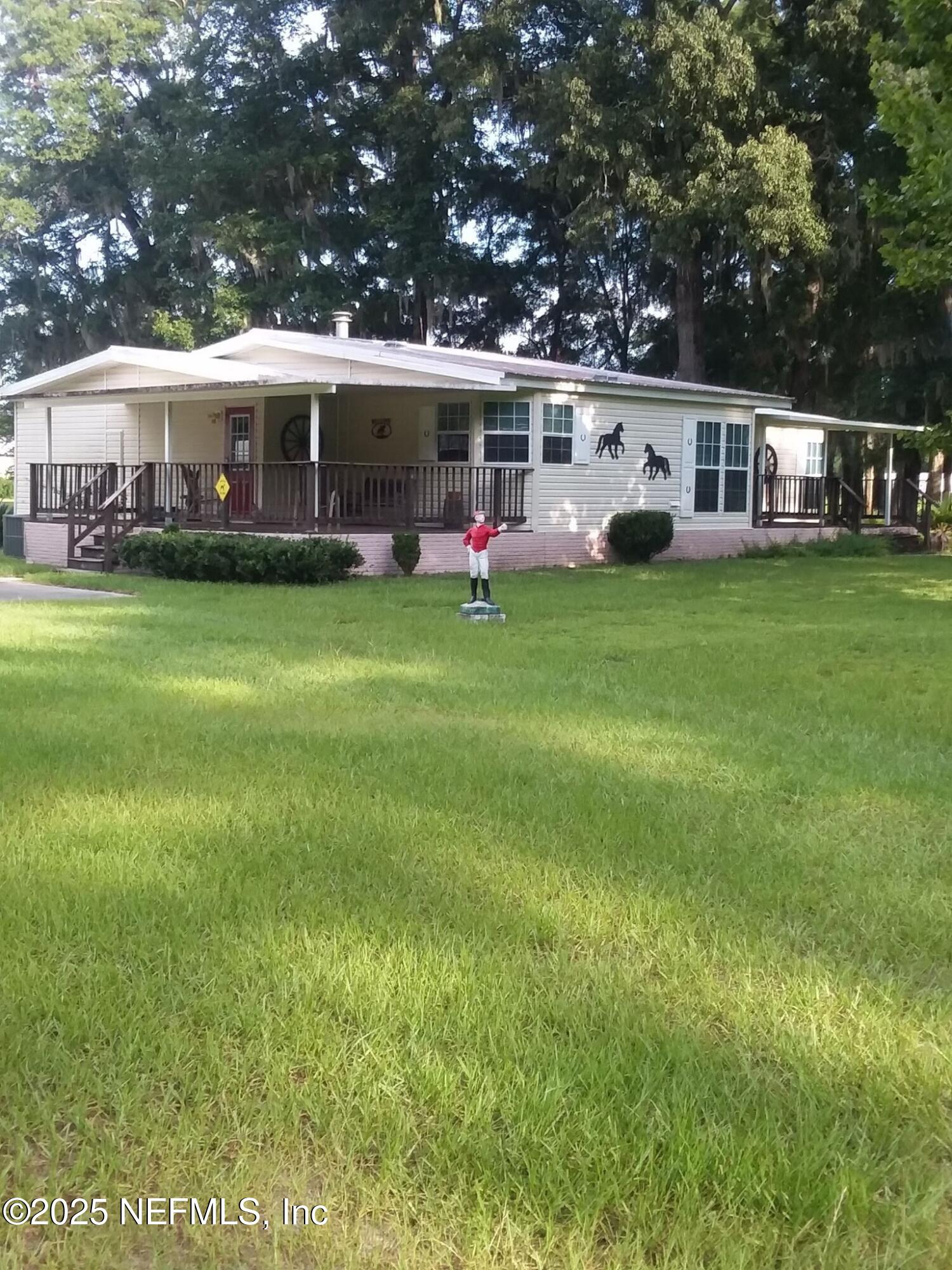 27061 29th Road Branford, FL 32008 - Photo 15 of 49 Front angled view