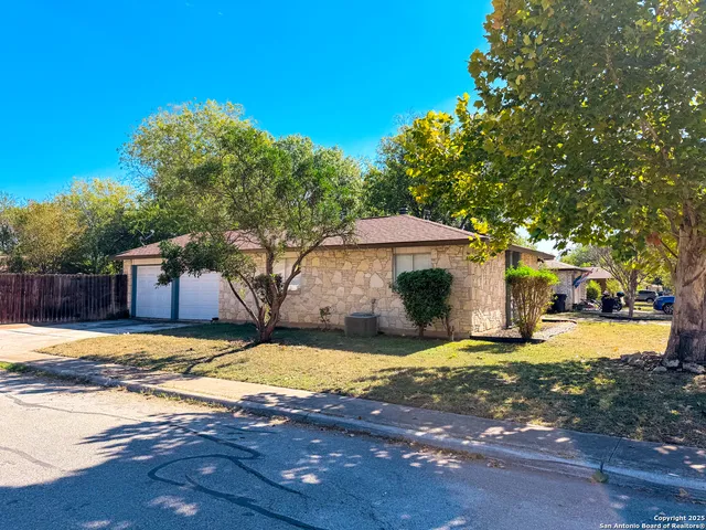 $229,990 | 5850 Cliffmont Drive, San Antonio, TX 78250