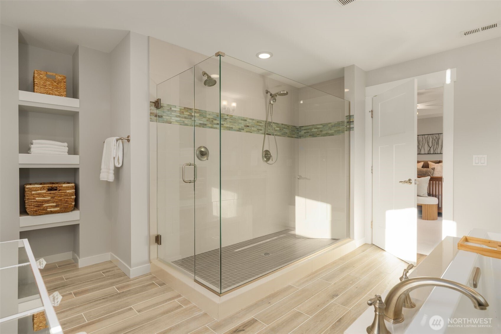 9919 Northeast 162nd Street Bothell, WA 98011 - Photo 32 of 40