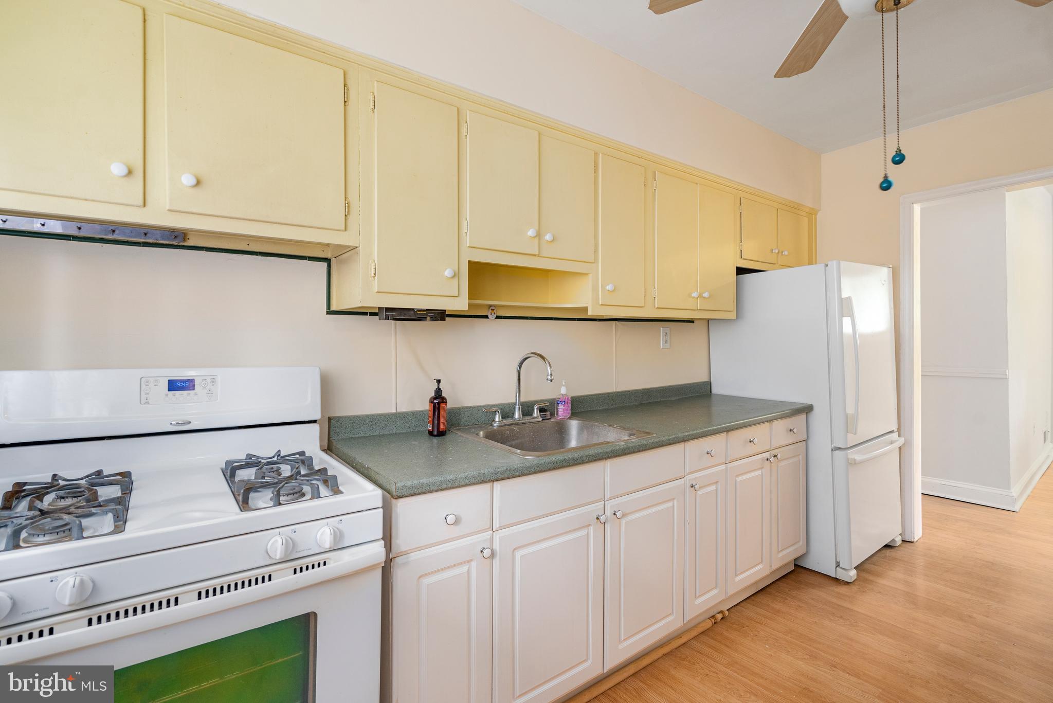 2000 Longview Court Baltimore, MD 21237 - Photo 14 of 33