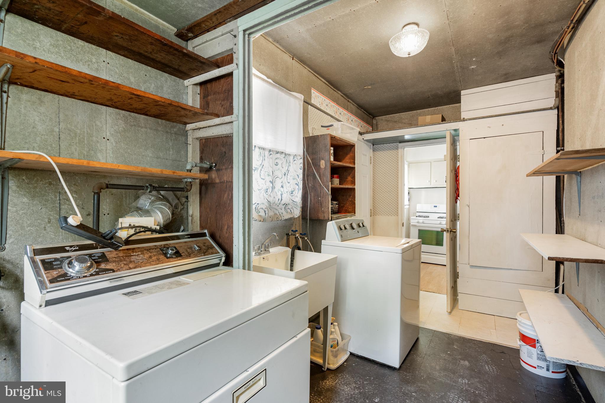 2000 Longview Court Baltimore, MD 21237 - Photo 26 of 33