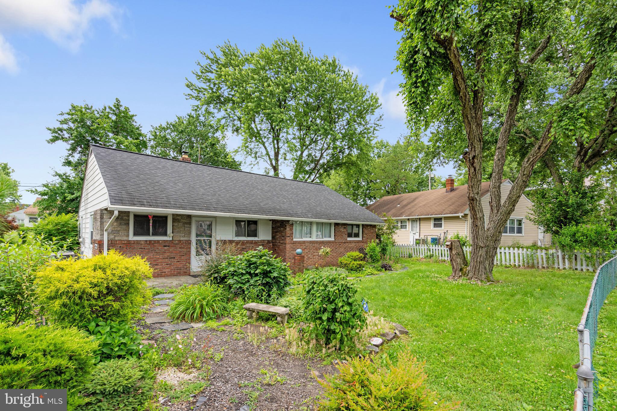 2000 Longview Court Baltimore, MD 21237 - Photo 4 of 33