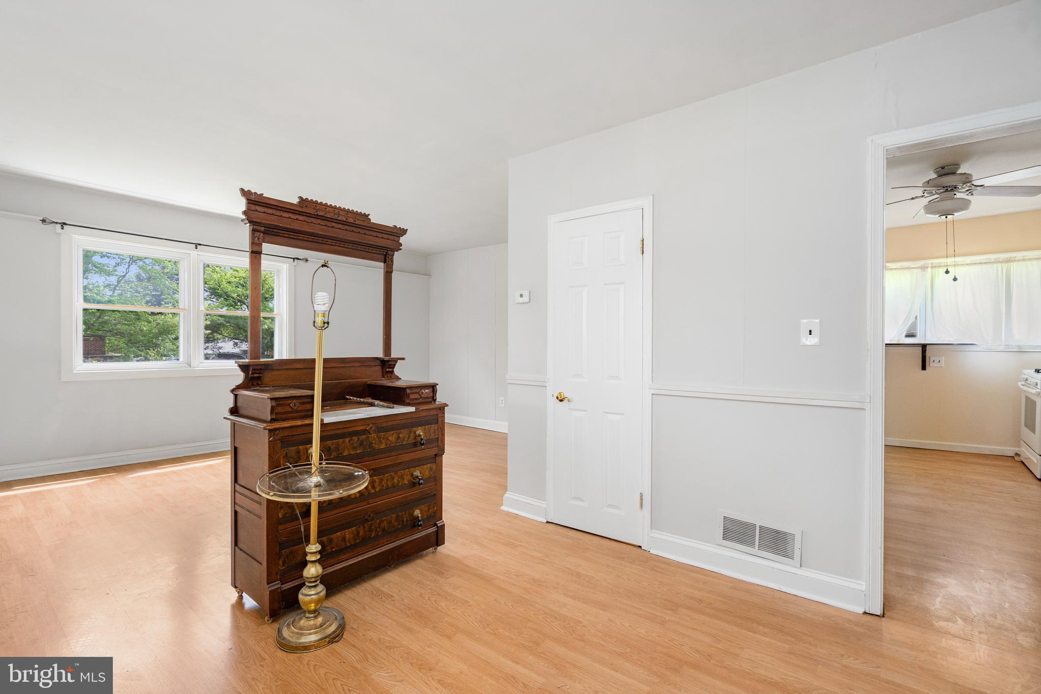 2000 Longview Court Baltimore, MD 21237 - Photo 10 of 33