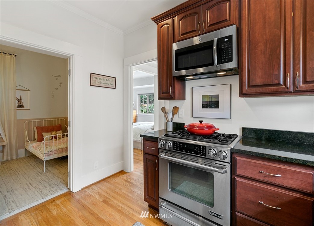 730 North 84th Street Seattle, WA 98103 - Photo 18 of 36 Gallery Image 18