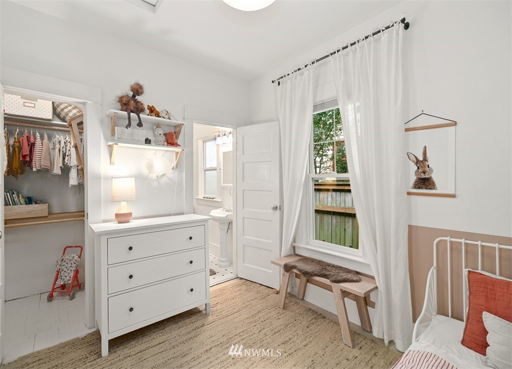 730 North 84th Street Seattle, WA 98103 - Photo 20 of 36 Gallery Image 20