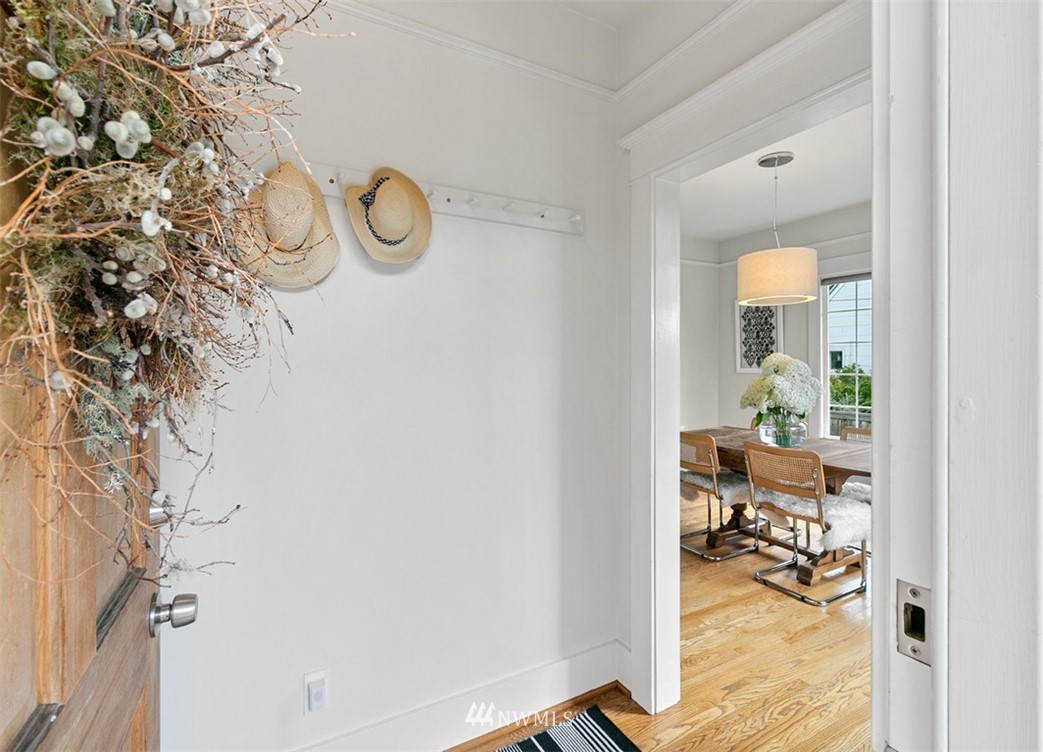 730 North 84th Street Seattle, WA 98103 - Photo 6 of 36 Gallery Image 6
