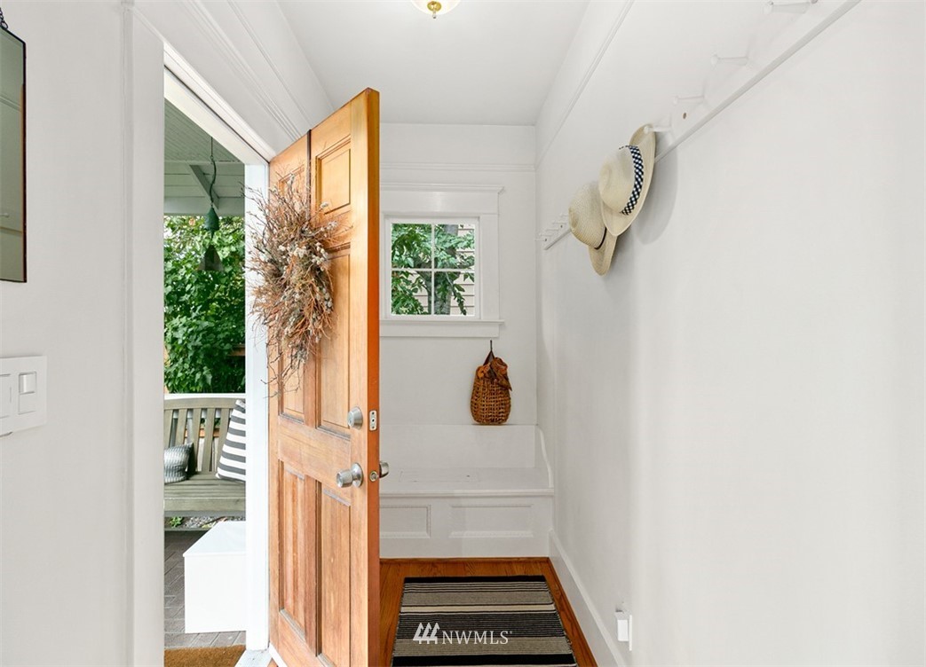 730 North 84th Street Seattle, WA 98103 - Photo 7 of 36 Gallery Image 7