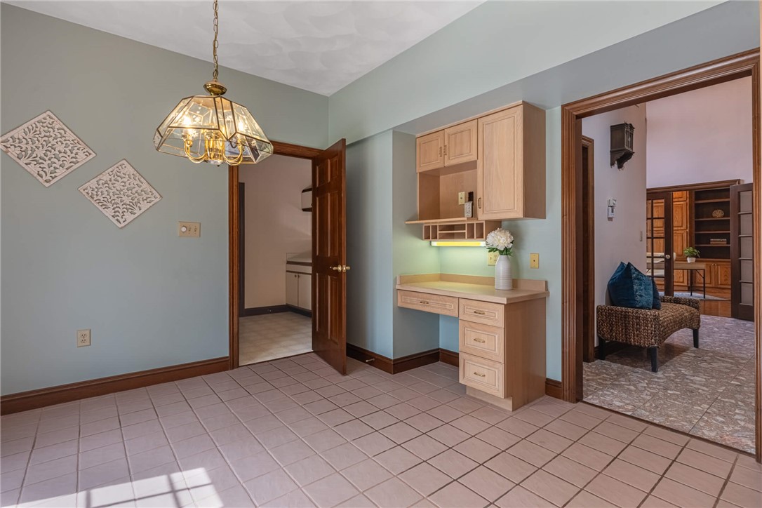 876 Timberlake Court Kettering, OH 45429 - Photo 16 of 51