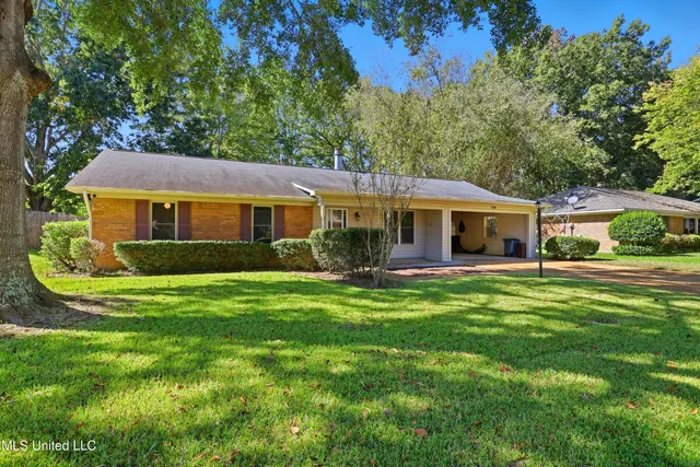 $239,000 | 109 Twin Oaks Drive, Madison, MS 39110