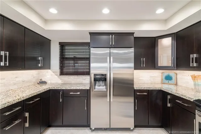 $4,000 | 415 Northwest North River Drive, Unit 302, Stuart, FL 34994