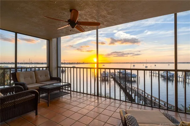 $4,000 | 415 Northwest North River Drive, Unit 302, Stuart, FL 34994