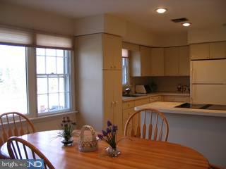 2184 North Stone Ridge Lane Villanova, PA 19085 - Photo 3 of 6