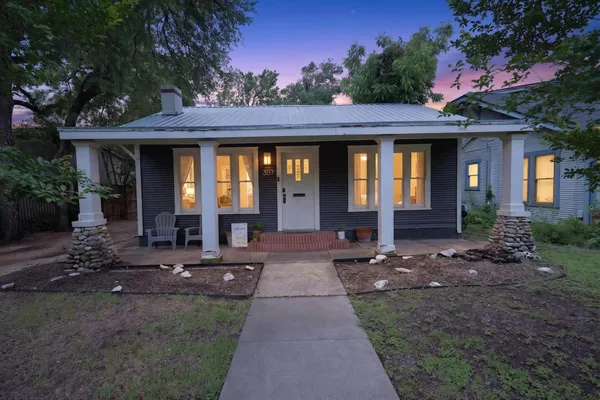 $719,000 | 307 East 35th Street, Unit A, Austin, TX 78705