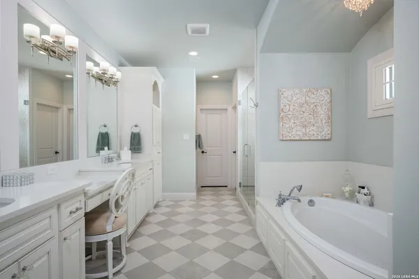 $2,100,000 | 1771 Edgewater, Canyon Lake, TX 78133