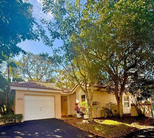 $589,000 | 1321 Seagrape Circle, Weston, FL 33326