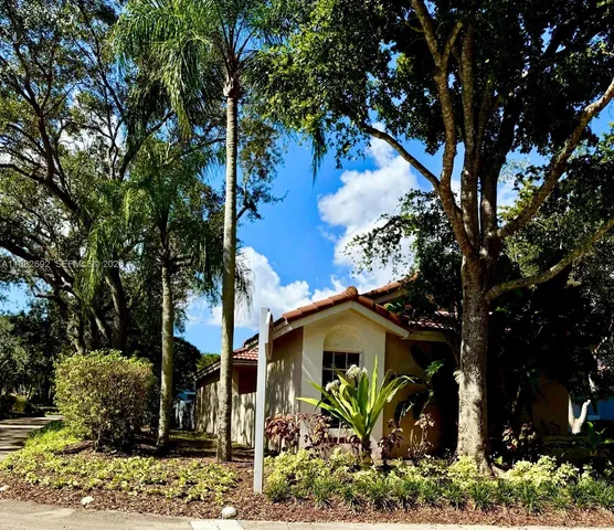 $589,000 | 1321 Seagrape Circle, Weston, FL 33326